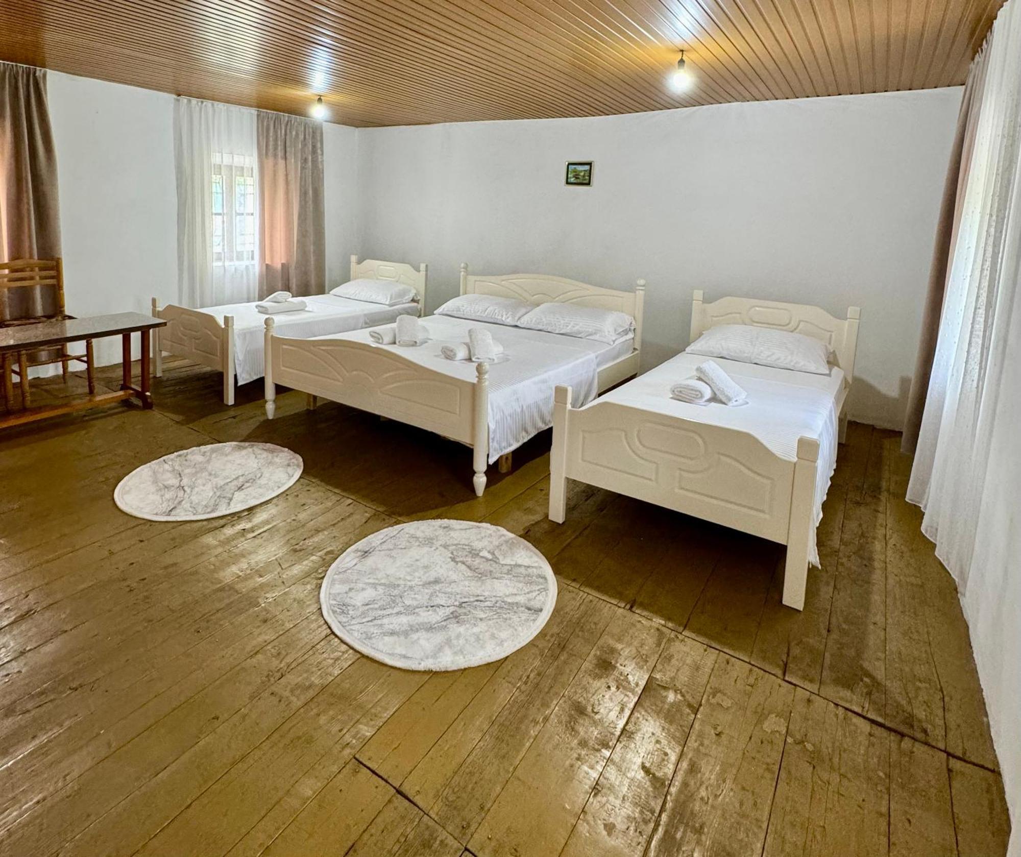 Guest House Noku Koman Exterior photo